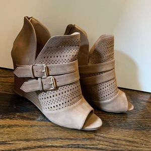 Brown Wedges